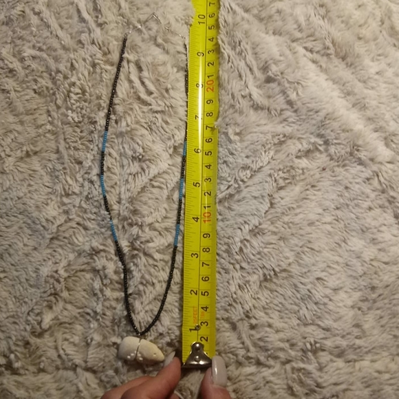 White Stone bear beaded necklace black/blue - Picture 13 of 16